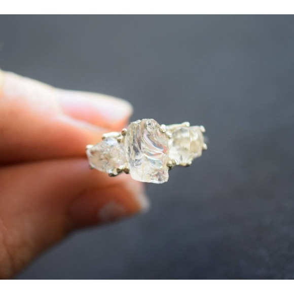 alternative raw diamond engagement ring raw crystal size 4 5 6 7 8 8 9 1… - Picture 3 of 5